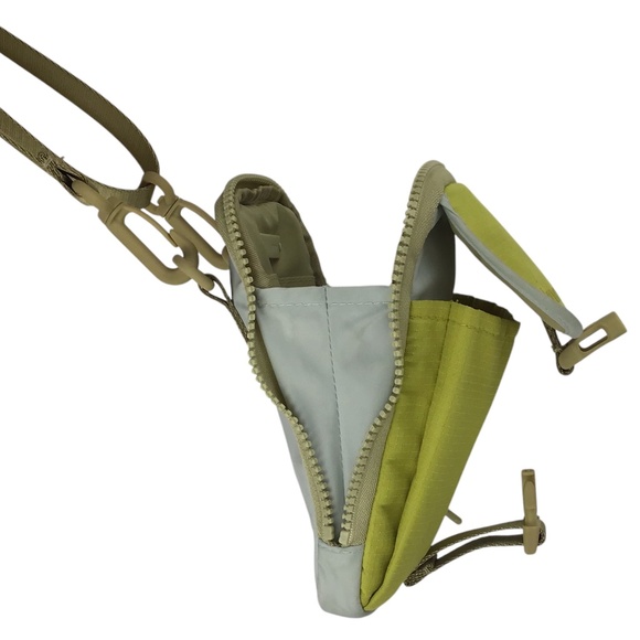 Lululemon Crossbody Bag - Picture 15 of 16